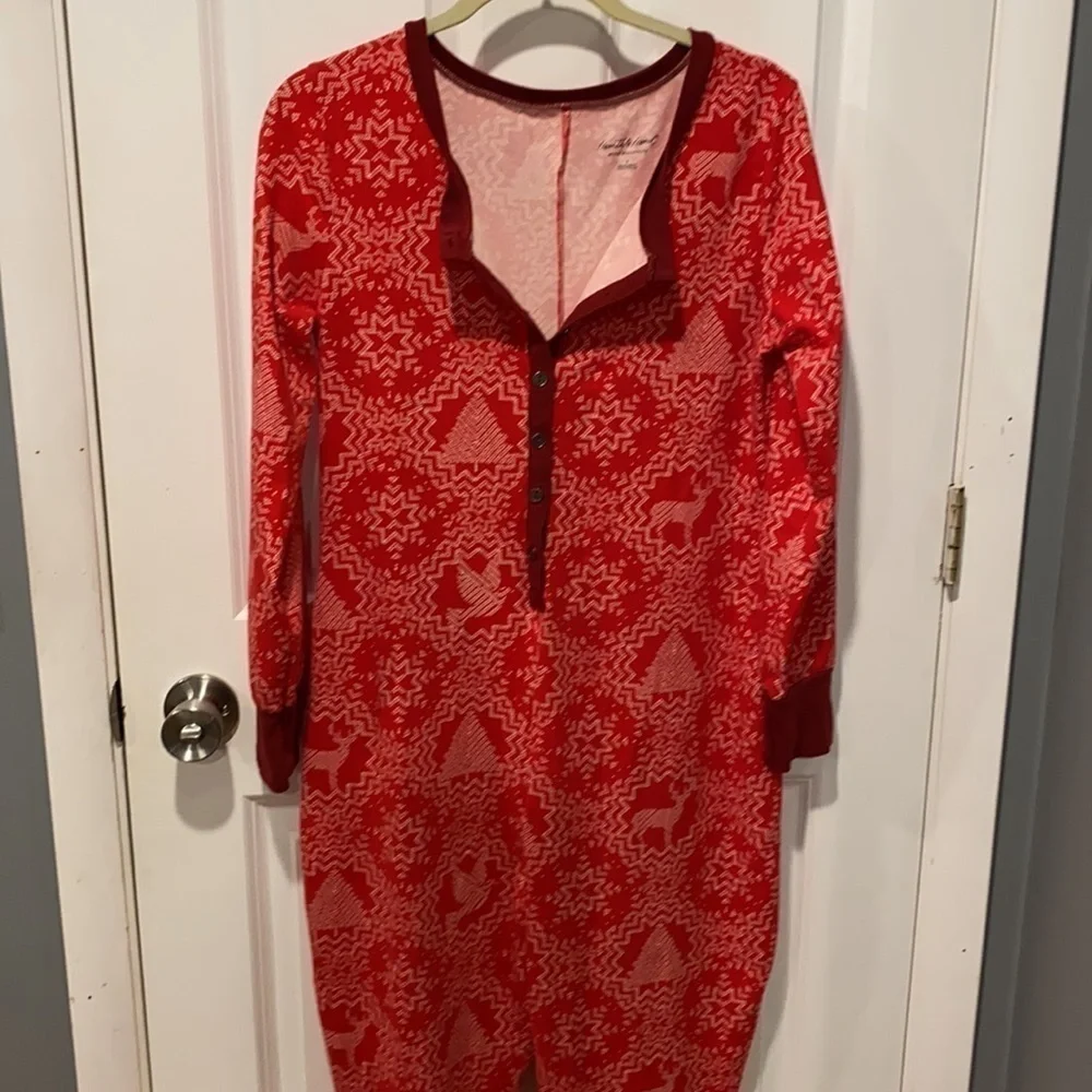 Hearth & Hand Magnolia Holiday Onesie Pajamas EUC